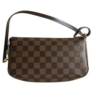 Louis Vuitton Pochette